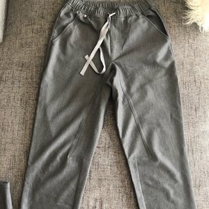 FIGS Scrub bottom Jogger Graphite Color XS